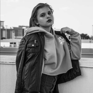 Meet your Posher, Angel